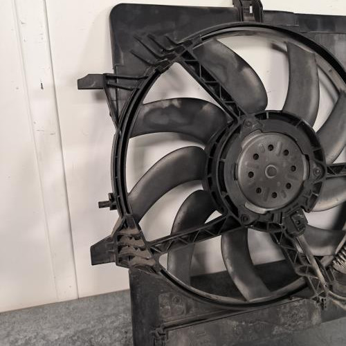 111154112-16951543-4c76-4942-a393-921069e84dbd-Piece-Ventilateur-eau-8K0121003L-AUDI-A4-3-PHASE-1-2ac793cde485d3bef4c7038d52d344ddc8cbb684ecc518586322fe774b78542f_m.jpg