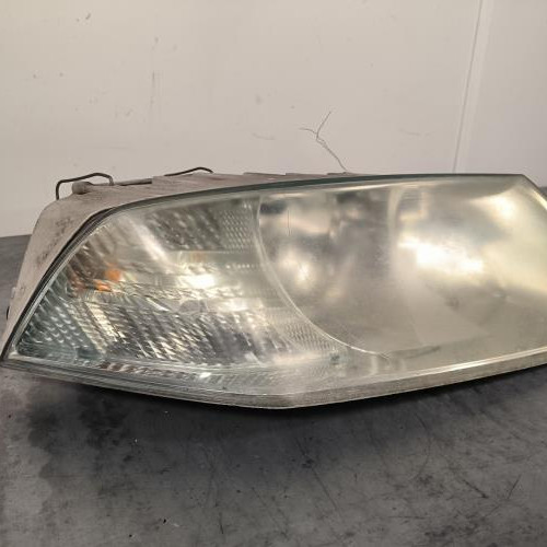 111216456-0a695a64-fb54-4f6d-b9dc-415d8255521d-Piece-Optique-avant-principal-droit-feuxphare-1Z1941018P-SKODA-OCTAVIA-2-PHASE-1-422f5d65b8a20df241e7610ceeebea2fdff7c96addd799d91a6ac367f9931ae8_m.jpg