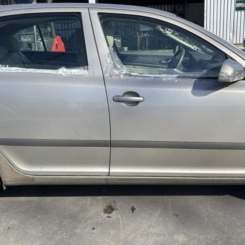 Vehicule-SKODA-OCTAVIA%25202%2520PHASE%25201-2006-af7c5b2969e5785929ce839d8c6df8c5ab8eca0aa1d1a0b4956e6518fded8a15_m.jpg