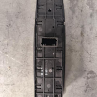 111308849-80a277af-d9bc-451b-b1c5-7a5f6302d08c-Piece-Interrupteur-de-leve-vitre-avant-gauche-809610006R-RENAULT-LAGUNA-3-PHASE-1-18d8c6bbaa7f23e6bd5151a00bd4b7a78168be06d133ebeda6984972be8a6c6c_m.jpg
