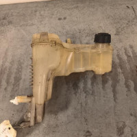 111309318-9037a520-a4c9-4817-ac9b-39dde13005e4-Piece-Vase-dexpansion-217100014R-RENAULT-LAGUNA-3-PHASE-1-8f0bec5ebdf27f39cecff678c5f2dd1fb3369ea74f3409d323af3727839b9fa4_m.jpg