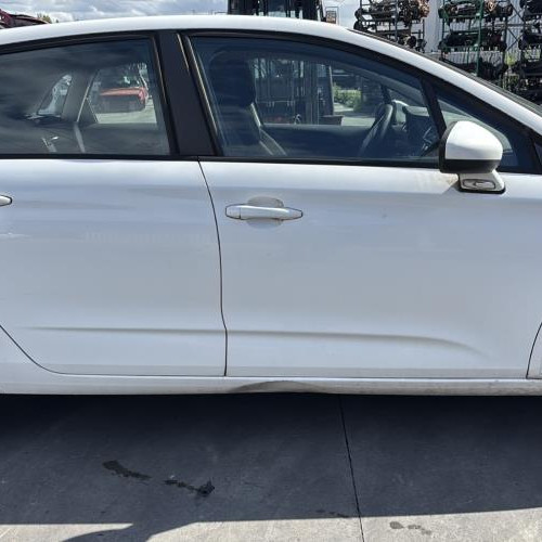 Vehicule-CITROEN-C4%25202%2520PHASE%25201-2011-acd871ab2cbda152cafb89c62ec523e40b44d981e0da493b9a532270f29d5482_m.jpg