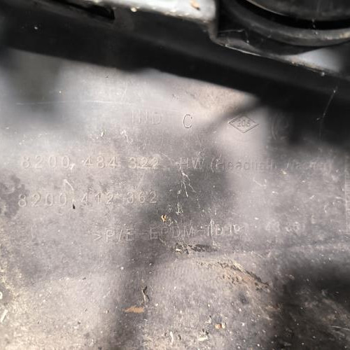 111335055-72badc26-3ba8-4a3d-88f6-fa55ffa160e6-Piece-Pare-choc-avant-620223579R-RENAULT-MEGANE-2-PHASE-2-BREAK-986329af347a02c5203bb22b4a4dbea9022f78107ae79c8beb7763aec480cd58_m.jpg