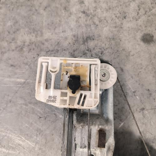111335124-2a6e5292-9ed1-49f8-9e70-22e71481bf33-Piece-Leve-vitre-electrique-arriere-droit-8201010921-RENAULT-MEGANE-2-PHASE-2-BREAK-1251adb11c5781bec47bfcb7c1f43880d4bafc9f1c555923dee3bda1db81abcf_m.jpg