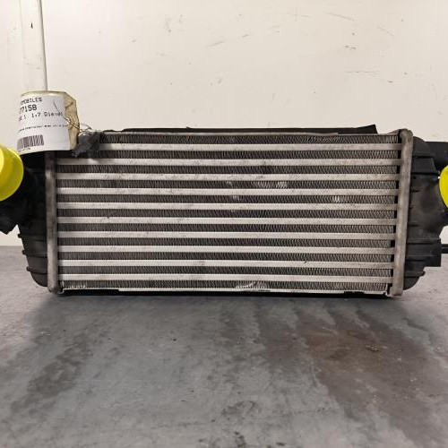 111477158-99eb51d2-ed02-493c-9f9c-382f8ee11ec6-Piece-Echangeur-air-Intercooler-282712A820-KIA-CARENS-4-PHASE-1-4f8918d119d8cf58a8c11c7f53f2fd02b0629905e9b32746b005fdc136890d7f_m.jpg