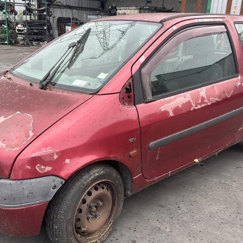 Vehicule-RENAULT-TWINGO%25201%2520PHASE%25203-2001-02043d43d3a1dc95ad47f7e0ab4d3636a005e554aa48d62ccf69c831f1625597_m.jpg