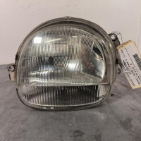 111514964-8b55b4e0-9b79-487d-934d-9683be0f02b0-Piece-Optique-avant-principal-gauche-feuxphare-260107456R-RENAULT-TWINGO-1-PHASE-2-ef538b8624509f62d6dec34c31441d439112c57c69e1b6acd4a90183a88e6164_m.jpg