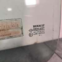 111514991-8b5dedca-4ee6-4651-91b0-fcc89112d414-Piece-Vitre-avant-gauche-7701467233-RENAULT-TWINGO-1-PHASE-2-732e4ac237d0aa36c255ceb0254a9b24b357605bc37aa6ab162f3227332d8951_m.jpg