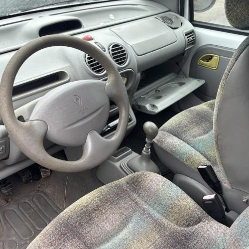 Vehicule-RENAULT-TWINGO%25201%2520PHASE%25202-1998-217b27a3cfc90a796fc7fdc9dc41babde729763131488d2708226844b29e4feb_m.jpg