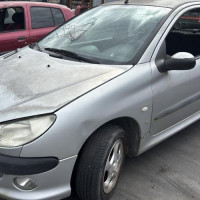 Vehicule-PEUGEOT-206%2520PHASE%25201-2000-d5737827b604eeebbc0d576f65d19716735c11be73c5ec5e0563fe1525dedc4a_m.jpg