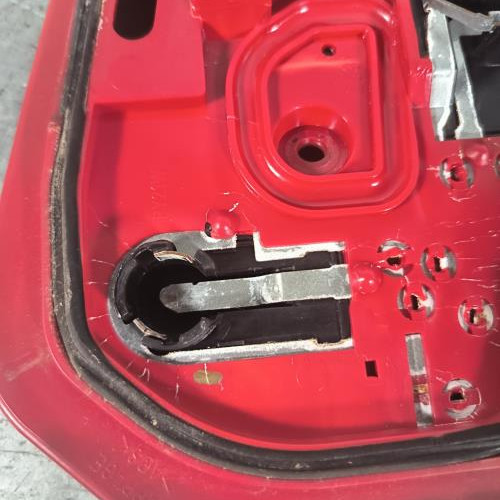 111523783-c6597808-9b36-46cc-91d2-ee1b755ffb9b-Piece-Platine-feu-arriere-gauche-PEUGEOT-206-PHASE-1-b7efb3ce8ce334e391cafa3ed1d047c05f081c0a38b0480021eb762206f84dba_m.jpg