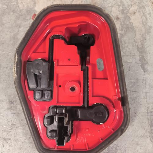 111523783-843d7d5b-2edb-4ccd-9390-16ba12d07eec-Piece-Platine-feu-arriere-gauche-PEUGEOT-206-PHASE-1-8d82ebaf30860d5ac7976f750d2a66ca56e4c6634f2c8e1567912bde13006dca_m.jpg