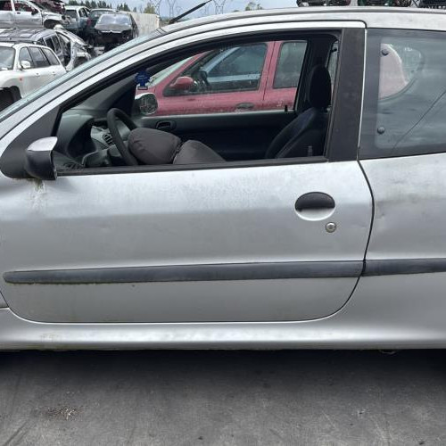 Vehicule-PEUGEOT-206%2520PHASE%25201-2000-f563999850fe317ae8a20ebebd662a713cf4856965ea6eec77b8cc2c2e035622_m.jpg