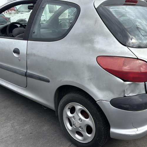 Vehicule-PEUGEOT-206%2520PHASE%25201-2000-90c6ecc3cb55751ef2acc087a6499489b8b06dd1b81b7d761aeb7e6cba6c758d_m.jpg