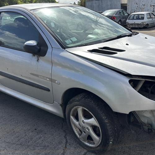 Vehicule-PEUGEOT-206%2520PHASE%25201-2002-3591d6ceaa5233c9173060c5fc557e22dbff504f7f1f998377b2cc8e52d4007b_m.jpg