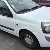 Vehicule-RENAULT-CLIO%25202%2520PHASE%25202-2002-a2f501737aba5362ca21af37297f121b33c79fda314de0ba4583ac561bcba79f_m.jpg