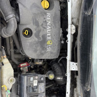 Vehicule-RENAULT-CLIO%25203%2520PHASE%25201-2006-1f1b4687bc2cdada5b79ad63a42407e0157dd685c1dc085ad2085570cde6adcd_m.jpg