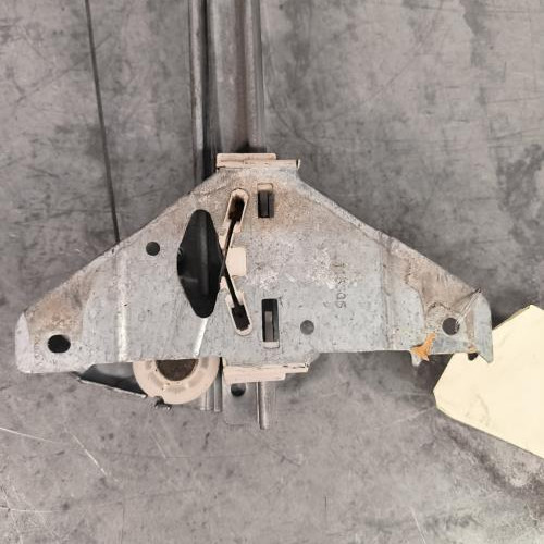 111803859-b5200031-d603-4797-8f03-0b1bfcab9e7d-Piece-Leve-vitre-electrique-arriere-droit-9224A6-PEUGEOT-307-PHASE-1-4528bb6c364dcb586663534f6623e393c09862c340d5f6903b981cc0a63f7438_m.jpg