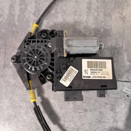 111803861-e17ffd88-88cc-4494-8be9-6105da849cf0-Piece-Leve-vitre-electrique-avant-droit-9222J9-PEUGEOT-307-PHASE-1-754c83d465fe0703a06c1305bd3de06f84bf0fc0e659b2ae13acd1ce2968dc9b_m.jpg