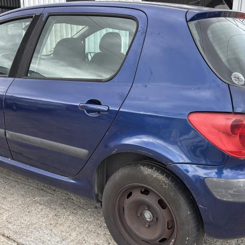 Vehicule-PEUGEOT-307%2520PHASE%25201-2004-8a35b5cc0f0eb0fa1b94fe11cc5a027070e231f7e5f1f473c48c65a19865f647_m.jpg