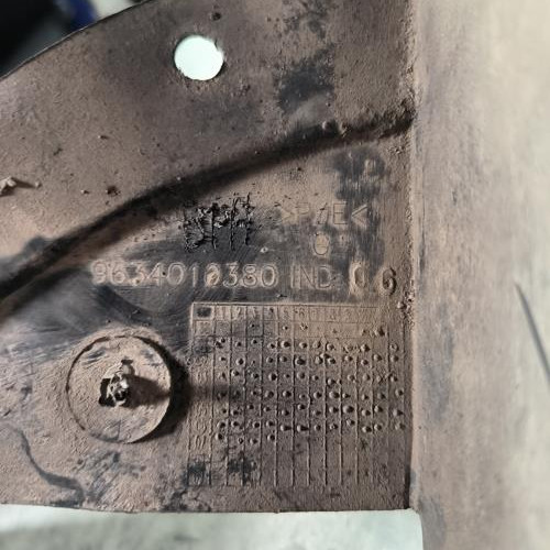 111841311-2709ecae-4105-4d22-81ca-b3f2916d33dc-Piece-Pare-boue-arriere-gauche-853306-PEUGEOT-307-PHASE-2-8f0662f9d006b00d0cde6bde5e0265b9e8836ee27efdfa84ed3798c5a8c1adb9_m.jpg