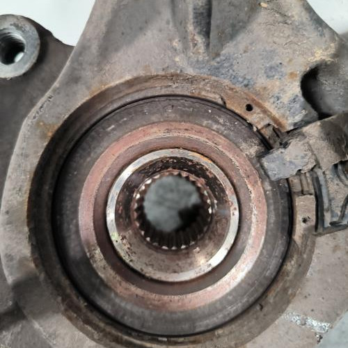111841715-7f17ffa1-2d46-462b-a235-f4ede7f8b1a7-Piece-Fusee-avant-droit-364796-PEUGEOT-307-PHASE-2-123f1f8e1b8b38916e84b6ca075661228d702ab406da204e47a87b81141bbef6_m.jpg