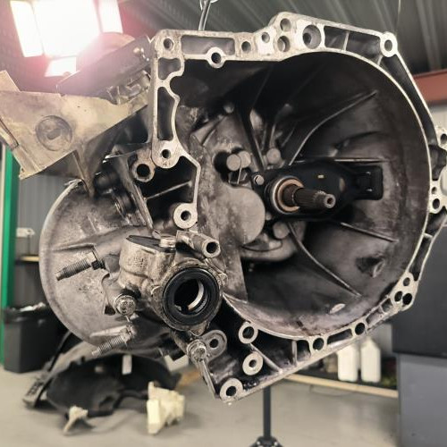 111841869-a3a84dc9-91df-489c-b922-f87f97313743-Piece-Boite-de-vitesses-2222LL-PEUGEOT-307-PHASE-2-08f136e5337eec81aec277667580571481132ca2f59c41d7d1b57a404216ae48_m.jpg