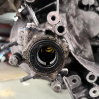 111841869-7d4398ae-232c-46bb-8266-de9942b90c82-Piece-Boite-de-vitesses-2222LL-PEUGEOT-307-PHASE-2-781244da44b35c97d48e193596cf75424501715fdca1aa3e1dabdb9c5b70dd27_m.jpg