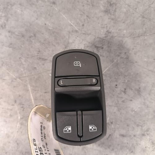 Interrupteur de leve vitre avant gauche