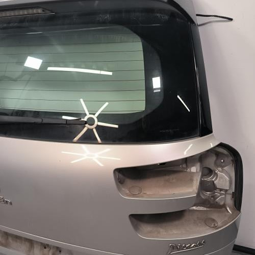 111945730-3489a15a-a414-4296-a6a6-ee7d00f666b9-Hayon-arriere-1609401680-CITROEN-C4-GRAND-PICASSO-2-PHASE-1-2ae089ef00144498ae7261bb66479d12d52c4cab029382e0d3d4bd3aa5070c7c_m.jpg