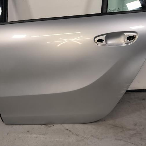 111945747-a2e775fe-dad7-4d51-b517-1e90a965c476-Piece-Porte-arriere-gauche-9803033780-CITROEN-C4-GRAND-PICASSO-2-PHASE-1-f757f4744deb6d78bbed254651c29e62910b72f6352275374193f16e0b7380e7_m.jpg