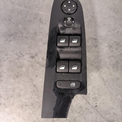 Interrupteur de leve vitre avant gauche