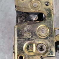 111957960-830f8e03-66ef-41db-ac17-b2b4c18a7d0b-Piece-Fermeture-centralisee-avant-gauche-4868488-FORD-KA-1-PHASE-1-8df3786e6962a3d19b50cb26ed503dd7897a1bf519dd2faced90cac1761113be_m.jpg