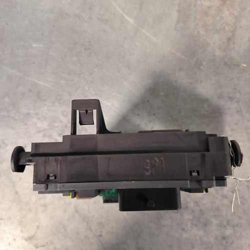 111964785-6b8ce408-1e93-4365-8983-63d32f0f213f-Piece-Boitier-servitude-moteur-BSM-9674674880-CITROEN-C4-GRAND-PICASSO-2-PHASE-1-a961bf3ff5358fc43cc8af19f4951338523948c0e372817e7833932dfdea3a17_m.jpg