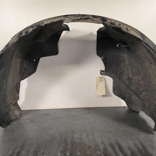 Pare boue avant gauche