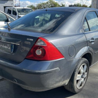 Vehicule-FORD-MONDEO%25202-2005-e825b70eb166f3013bb915a8a380598a85d1c30a4c7e14b1486be12e1926029a_m.jpg