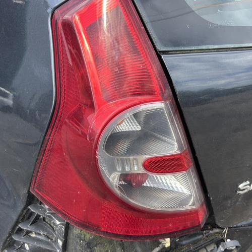 Vehicule-DACIA-SANDERO%25201-2009-93287c9c65910988777f00304c3072e993d71e215d2ba1395d3645ff977a080e_m.jpg