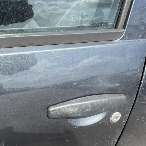 Vehicule-DACIA-SANDERO%25201-2009-8f997a656558425e707e3c0bd96d0c74b719e5f73a154e202c5e433a111aa7d7_m.jpg