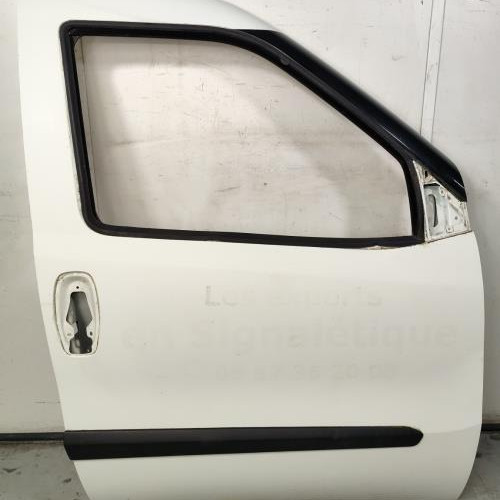 112020688-06844910-f35f-495d-a2de-2a368d87a063-Piece-Porte-avant-droit-52155064-FIAT-DOBLO-2-PHASE-1-ffbe2a38e436a953b2777b770eb2c19dddc59b44467c0aac8f5e9ab38b660076_m.jpg