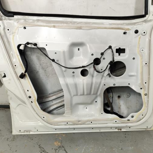 112020689-c04eec39-5658-4590-99a5-2556fc90b566-Piece-Porte-avant-gauche-52155068-FIAT-DOBLO-2-PHASE-1-617d0f227ce705be60204dd7f046f187e6f4c5bc0ed185a10b029360ddf27c19_m.jpg
