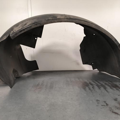 Pare boue avant gauche