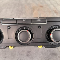112057140-7f98e440-b09e-465d-9c93-f388fe2e805c-Piece-Commande-chauffage-5HB010259-VOLKSWAGEN-TRANSPORTER-5-PHASE-2-4cf349a226e5643fd7771eda417cd7c087f60bca53c1a5bd652e642d55420058_m.jpg