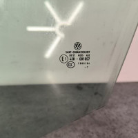 112146625-83bb6d75-52f6-414d-9cc4-9935381c54ab-Piece-Vitre-avant-gauche-1K4845201B-VOLKSWAGEN-GOLF-5-508a6d231d3b212cd684b2d310fe1826bb1239e63c2e5c435370479d3f6dcb65_m.jpg