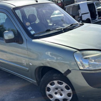 Vehicule-PEUGEOT-PARTNER%25201%2520PHASE%25202-2006-1f4fee64760da4afa3bf86bb71a6db6f91f5038e6c1be85672d337f2c5d87b88_m.jpg