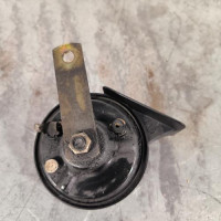 112269673-8ffdebab-5213-43a5-aaa1-84b0568add43-Klaxon-7700810534-RENAULT-CLIO-1-PHASE-2-5f8283874a4166f4057b88ba70c683b0b01a22e72d8b8c77f775fdad58330fbf_m.jpg