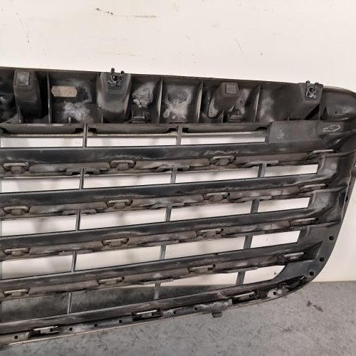 112331880-66551aa1-176b-4e0d-8e91-8e6a151afabf-Piece-Calandre-21188016837135-MERCEDES-BENZ-E-200-e39c1a2009c8b172bce133c1ce5577fc3d7e1cad73427aa55f05c9740b7b840d_m.jpg