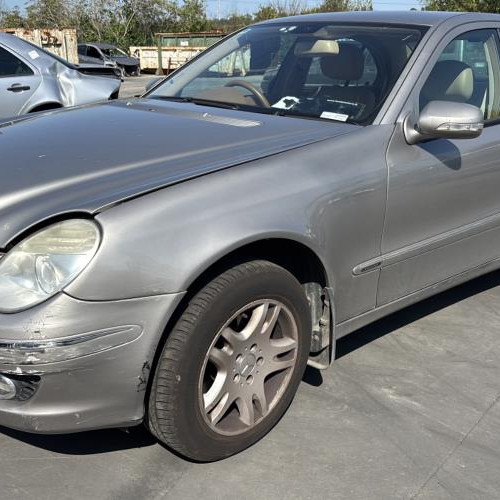 Vehicule-MERCEDES%2520BENZ-E%2520200-2008-66db9f0172a68f2f1c2dfbd0faddd8340a2aa41f6f29dd5c60d6ebcdadd8858b_m.jpg