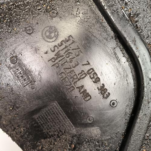112451282-f55fc12f-59ab-4659-b6d6-4909a55bdc2a-Piece-Cache-sous-moteur-51757129318-BMW-SERIE-1-E87-PHASE-1-015b283d8aa69f50a56a9f893284bb7937229cc1fbb63a42b7223bbdfbb56b5d_m.jpg