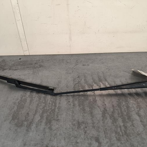 Bras essuie glace avant droit