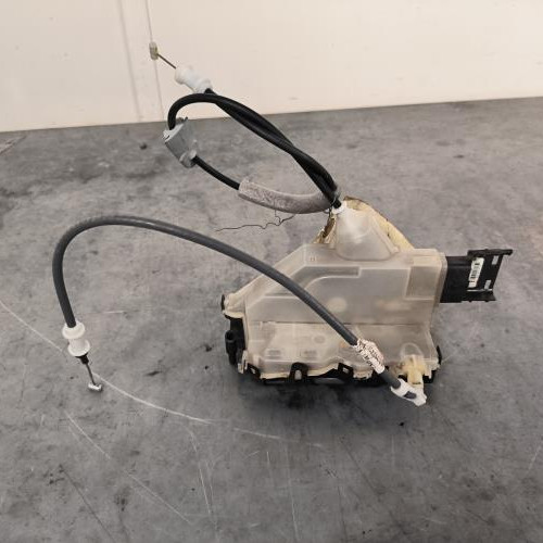 Fermeture centralisee avant droit